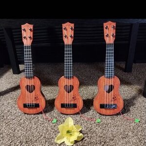 Ukulele Trio - Brown